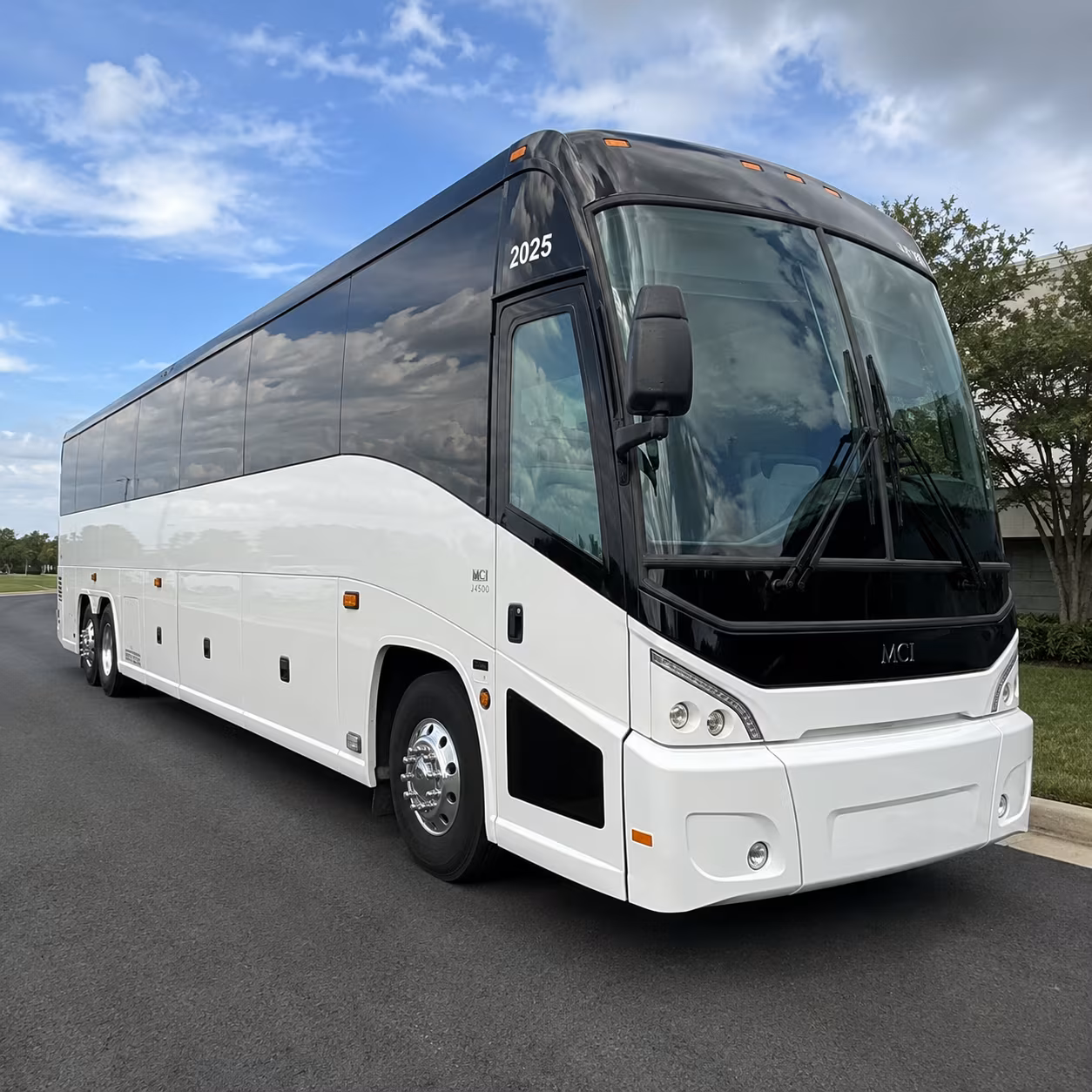 graduation campus shuttle buses for mercer university and middle georgia state